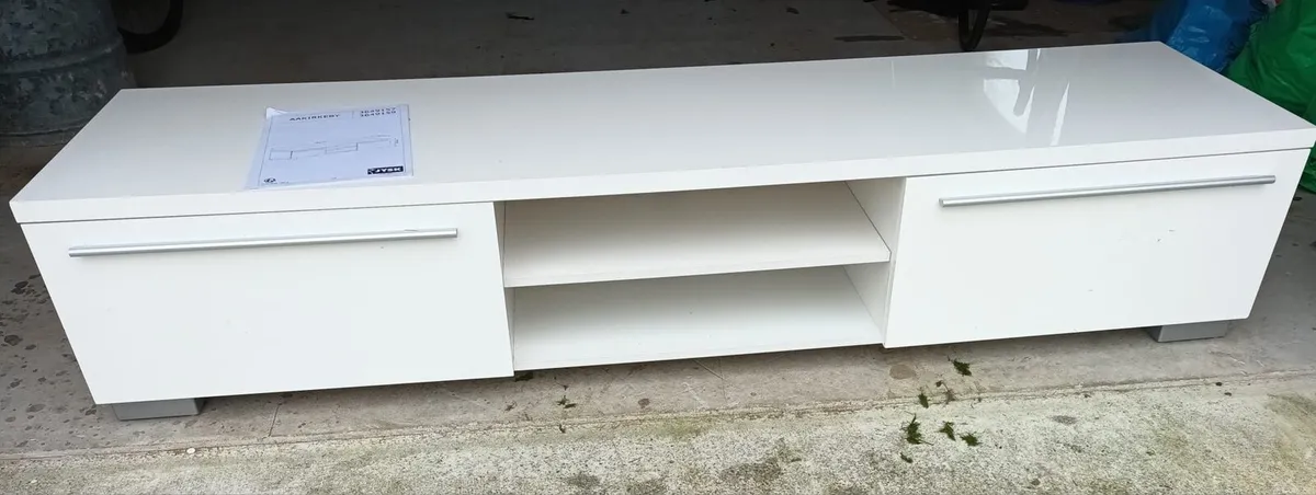 TV Unit - Image 1