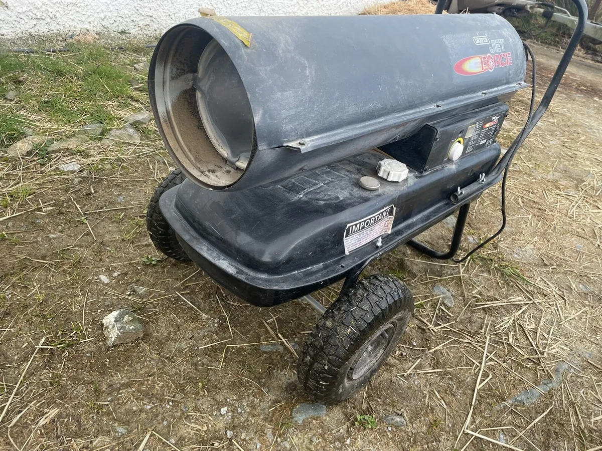 Space heater - Image 2