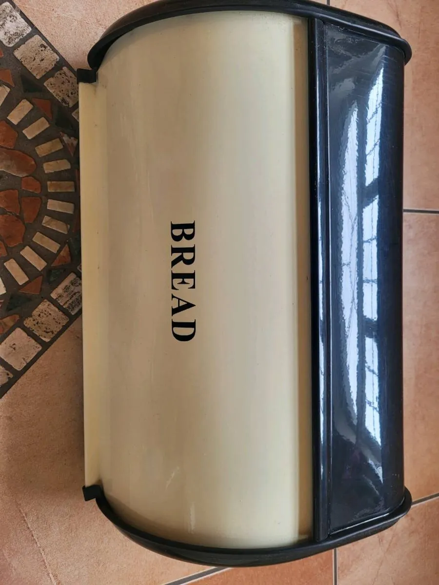 Bread Bin