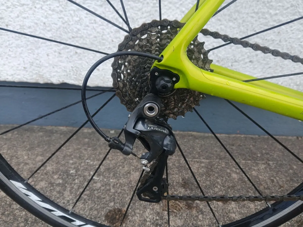 Lapierre Sensium 600 Carbon Road Bike - Image 4