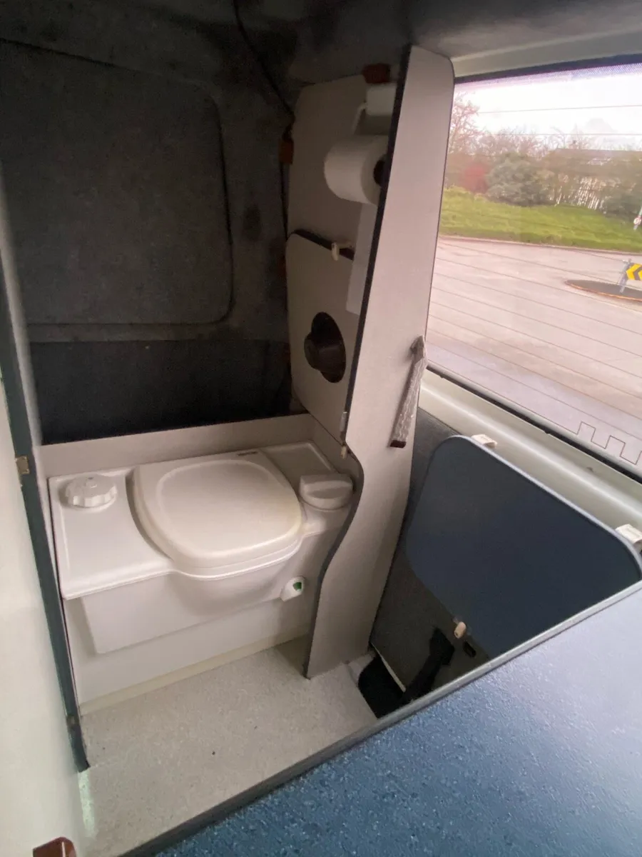 2000 Volkswagen calaforna camper - Image 3