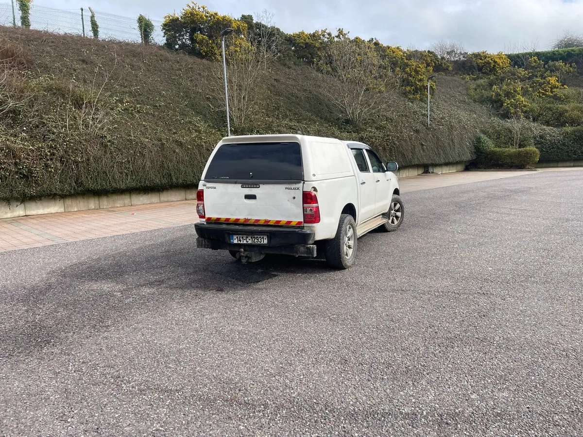 Toyota Hilux 141 2.5 desiel - Image 4