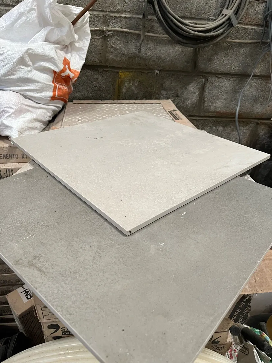 Tiles floor - Image 4