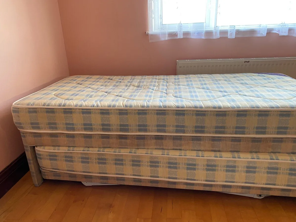 Single bed with pullout bed - Image 2