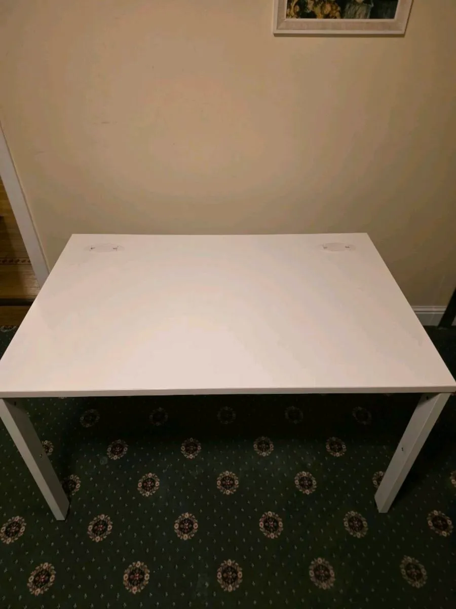 Office Deak - Image 1