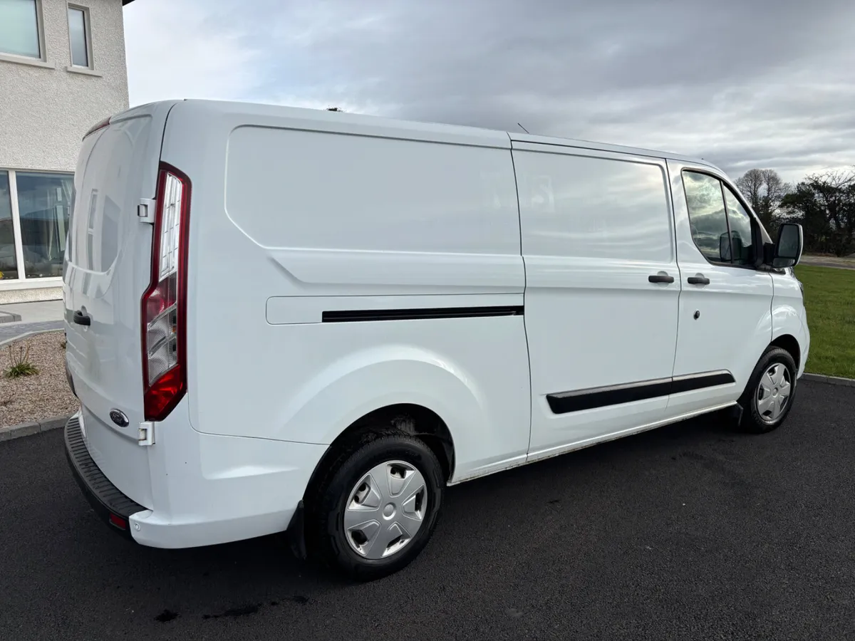 2022 Ford Transit Custom 300 Trend LWB - Image 4