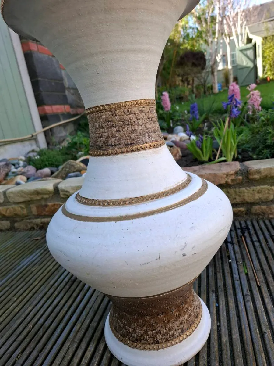 Vase - Image 1
