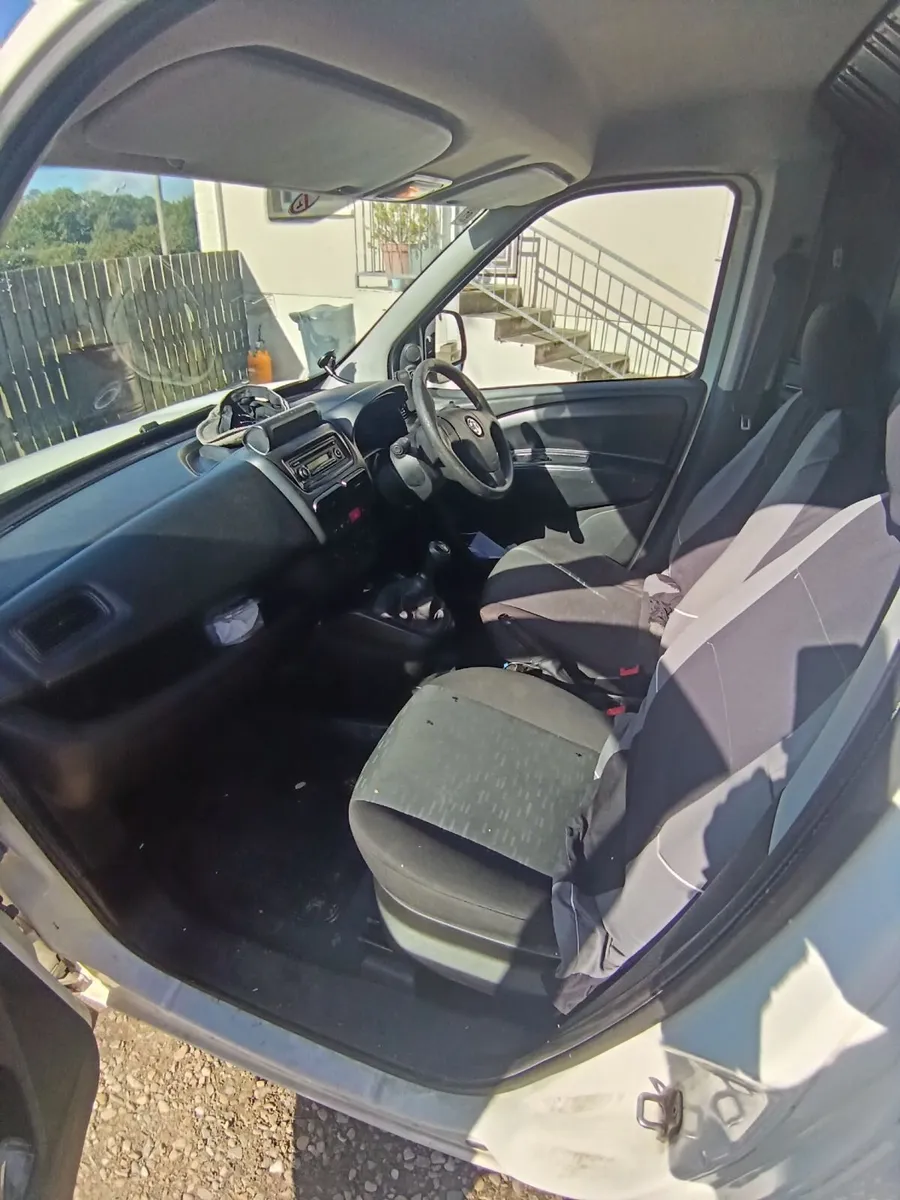 Vauxhall Combo 2015 135k - Image 2