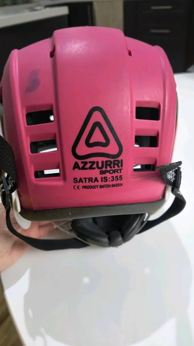 Azzurri Hurling Helmet - Image 2