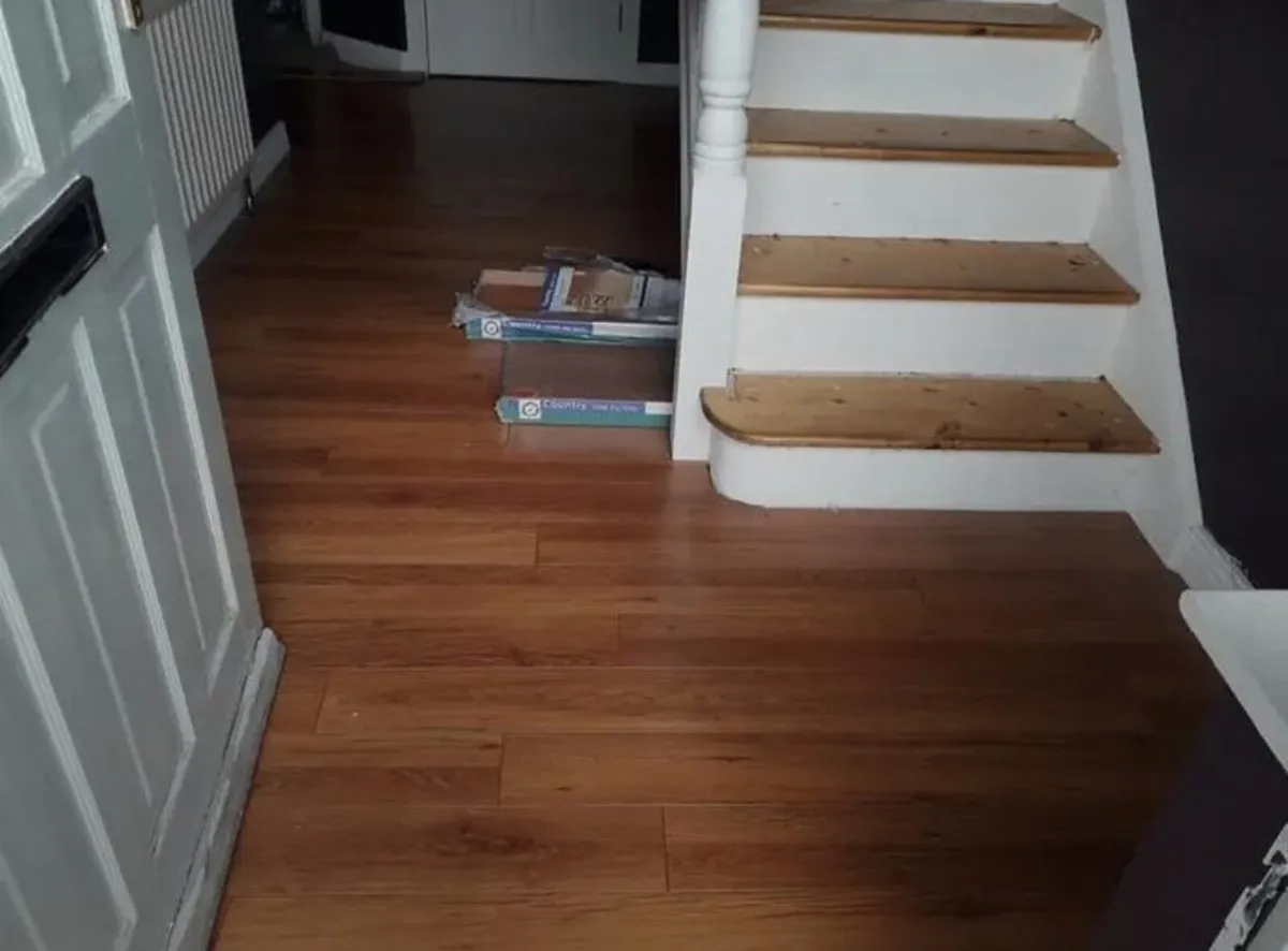 Carpentry  wall cladding  floors - Image 1