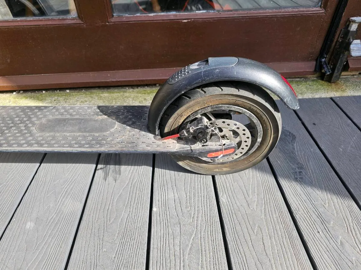 E scooter - Image 3