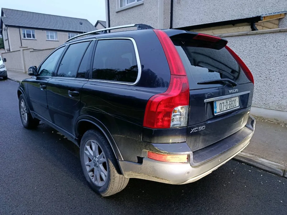 Volvo XC90 - Image 2