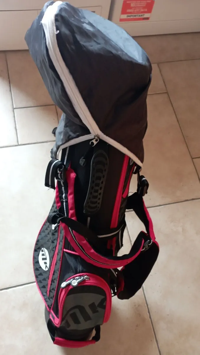 FREE Kids golf bag - Image 2