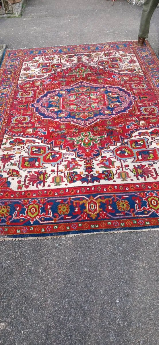 Large vintage wool rug - Image 2
