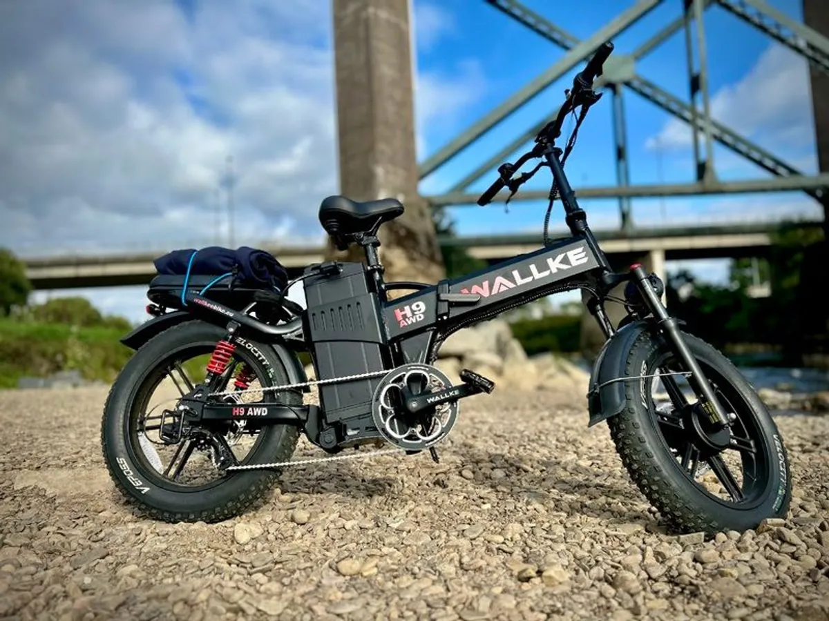 Premium Quality Folding E Bike - Image 1