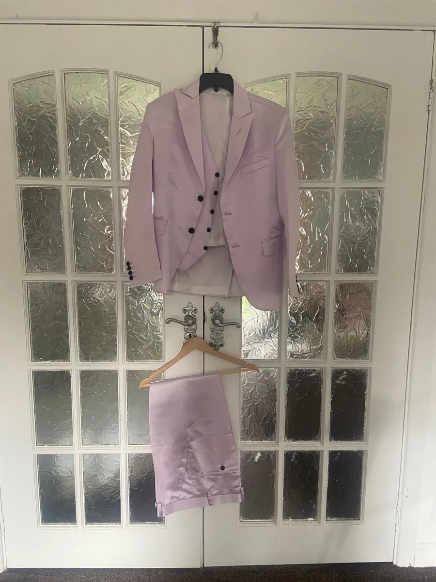 3-Piece Suit - Image 1