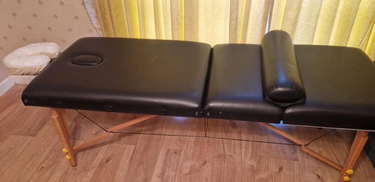 massage and facial table. - Image 2