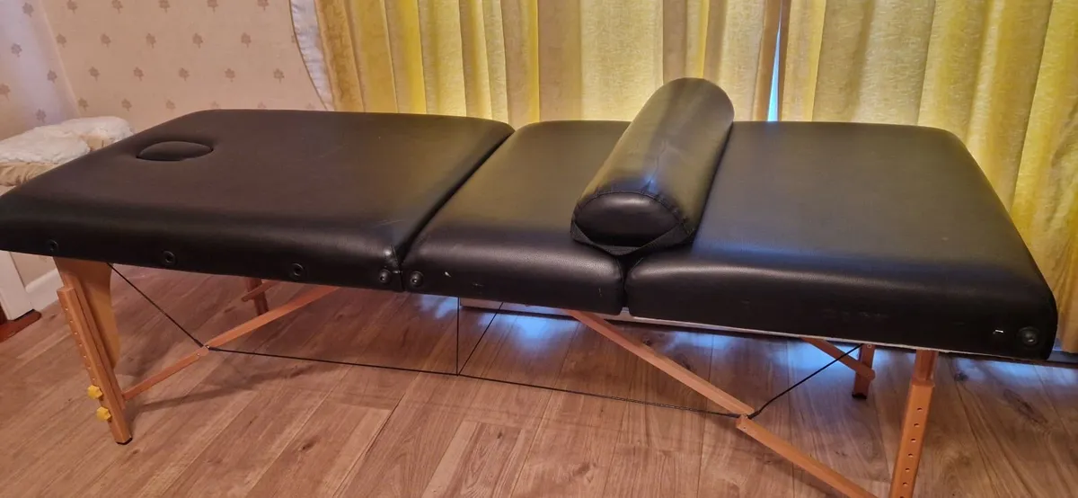 massage and facial table. - Image 4