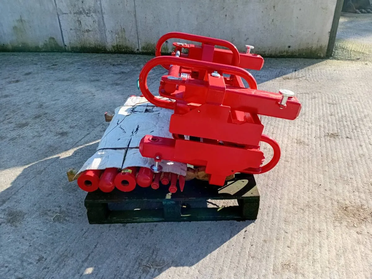 Nugent bale stacker - Image 1