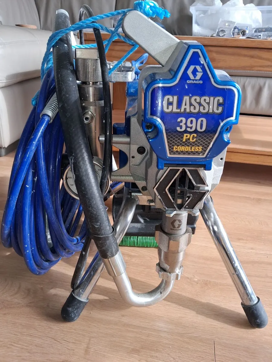 Graco Classic 390 PC Cordless Paint Sprayer - Image 3