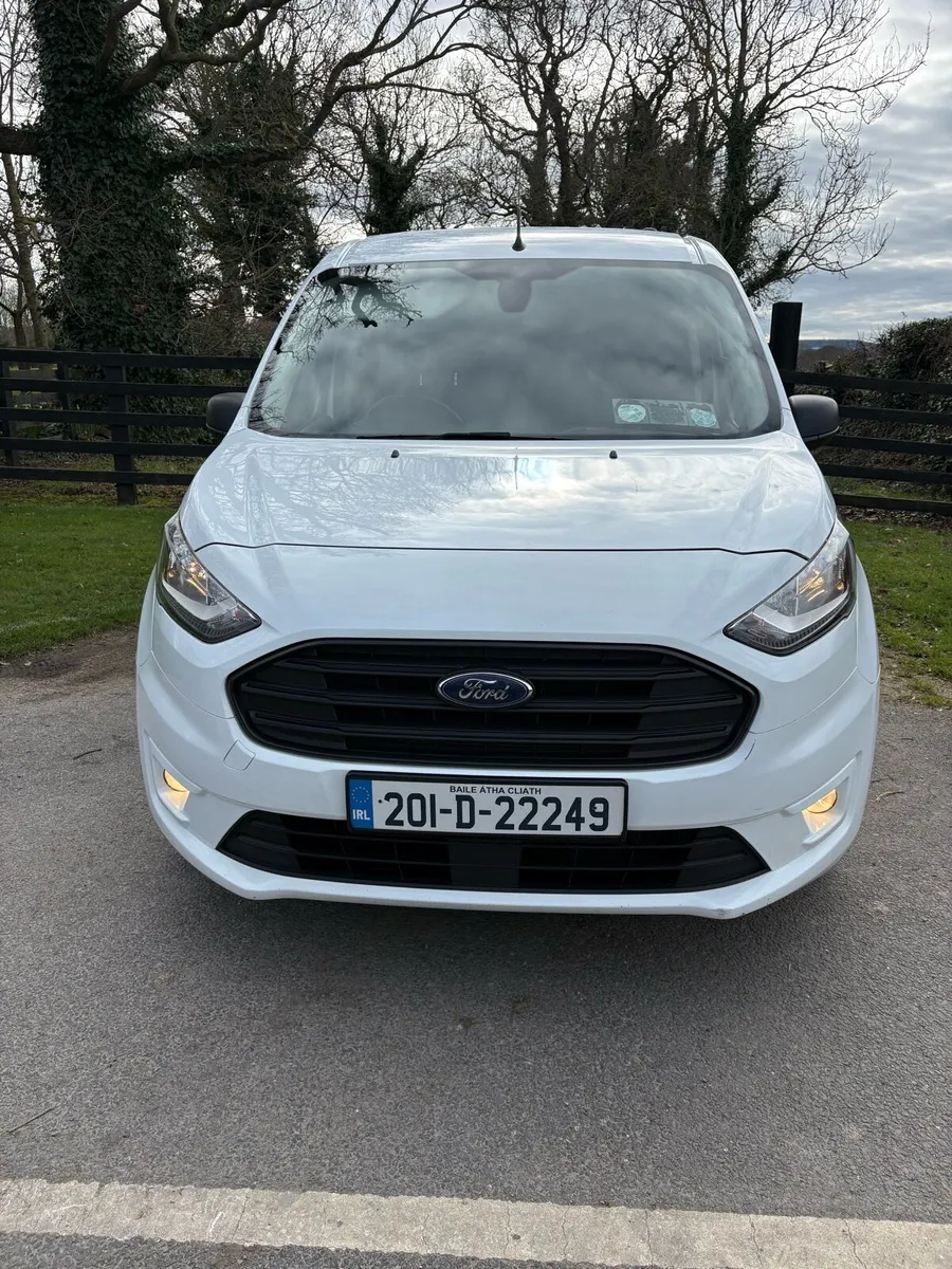 TRANSIT CONNECT TREND LWB 3 SEATER CVRT 03/27 - Image 4