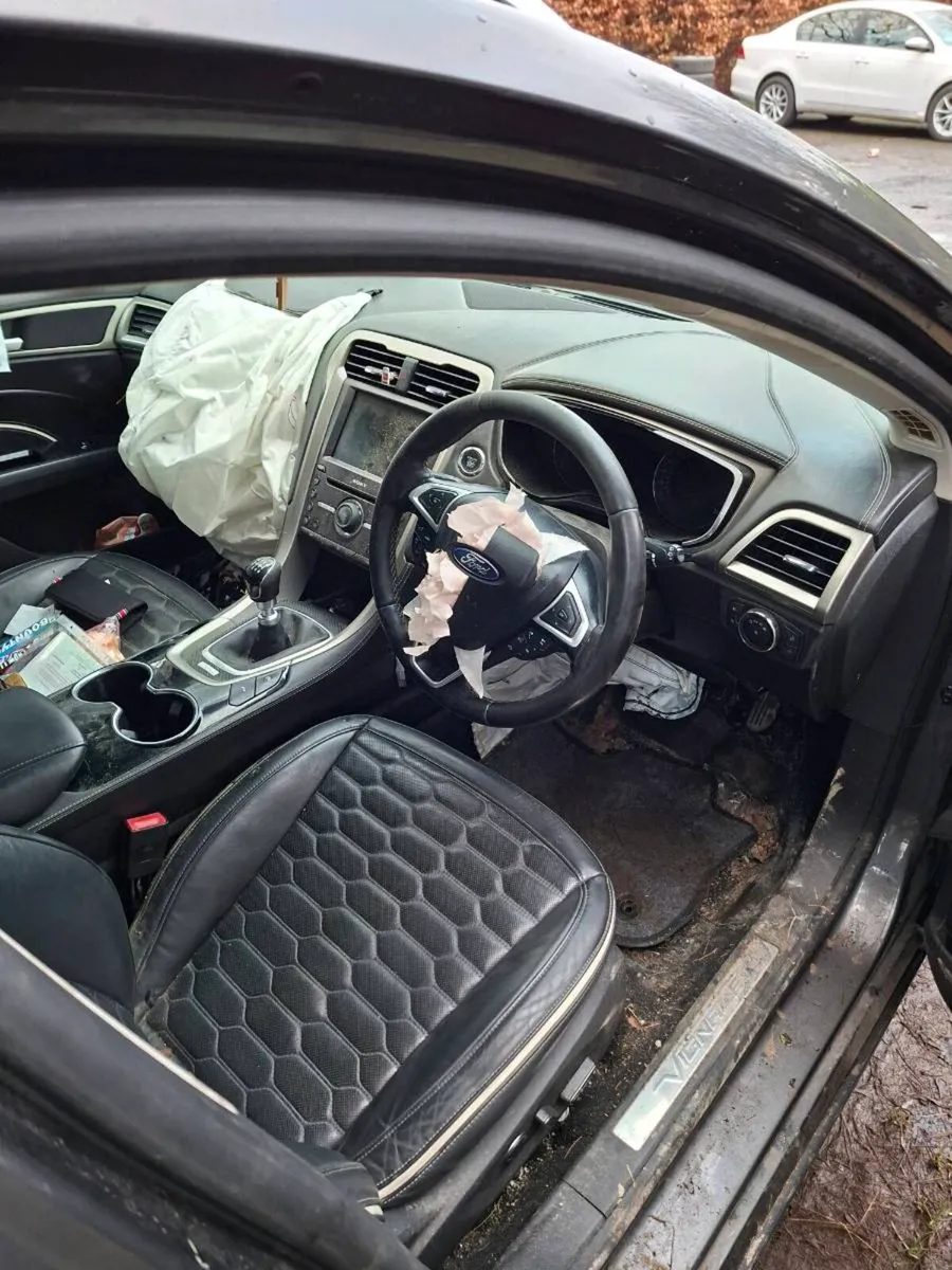 Ford mondeo - Image 3