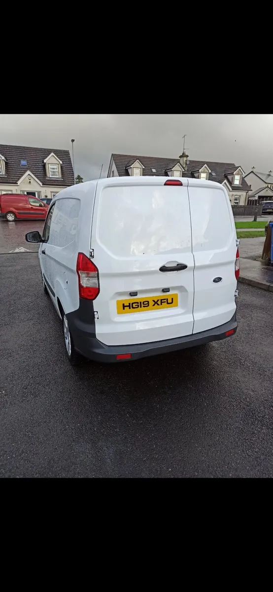 Ford Transit Courier Van - Image 2