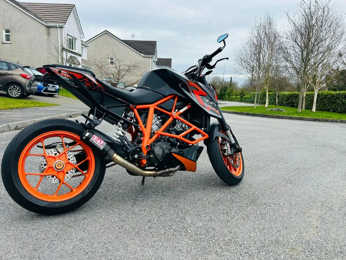 KTM Super Duke 1290 R - Image 3