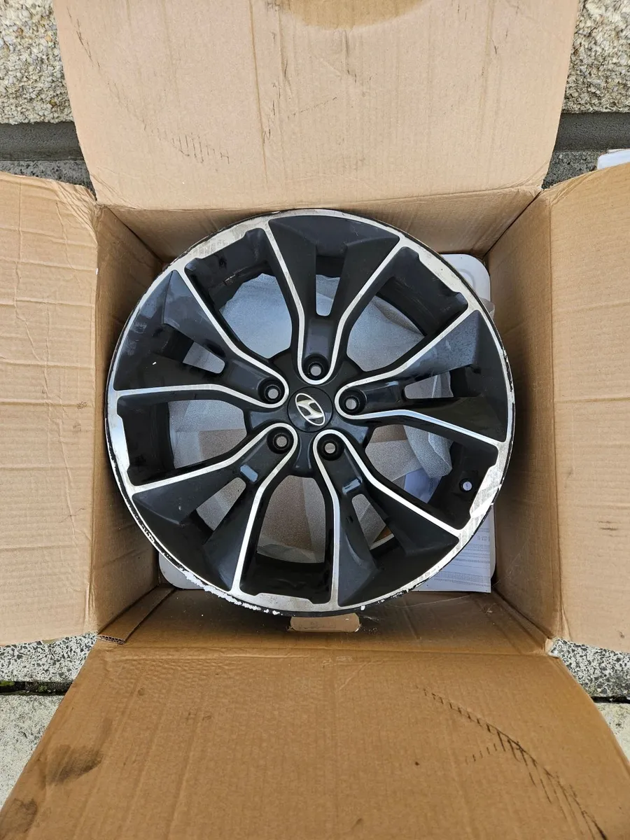 4x 19 inch Alloy Wheels from i30n Hyundai - Image 1