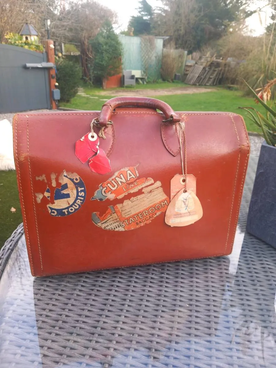 Vintage 50s doctor's leather bag, Cunard sticker - Image 1