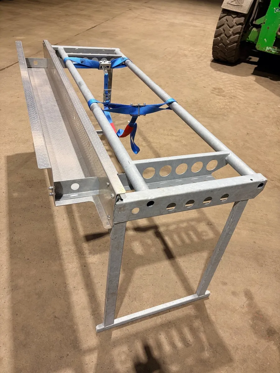 Tyre Rack for Brian James Race Shuttle 3 RS3 - Image 4