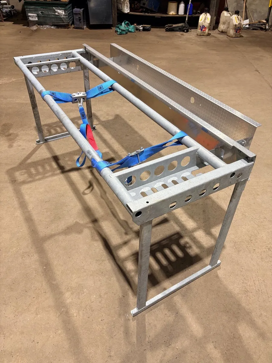 Tyre Rack for Brian James Race Shuttle 3 RS3 - Image 2