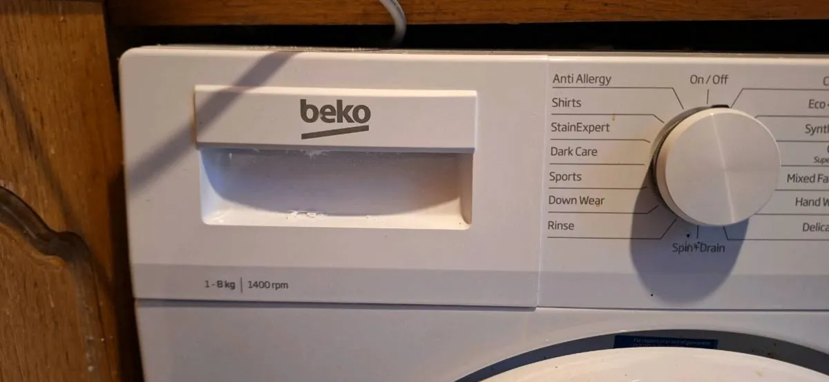 8kg Beko washing machine - Image 2