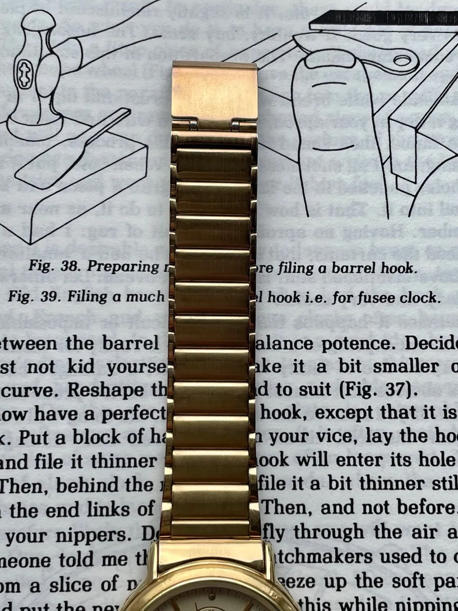 Sekonda Moonphase Gold Watch - Image 2