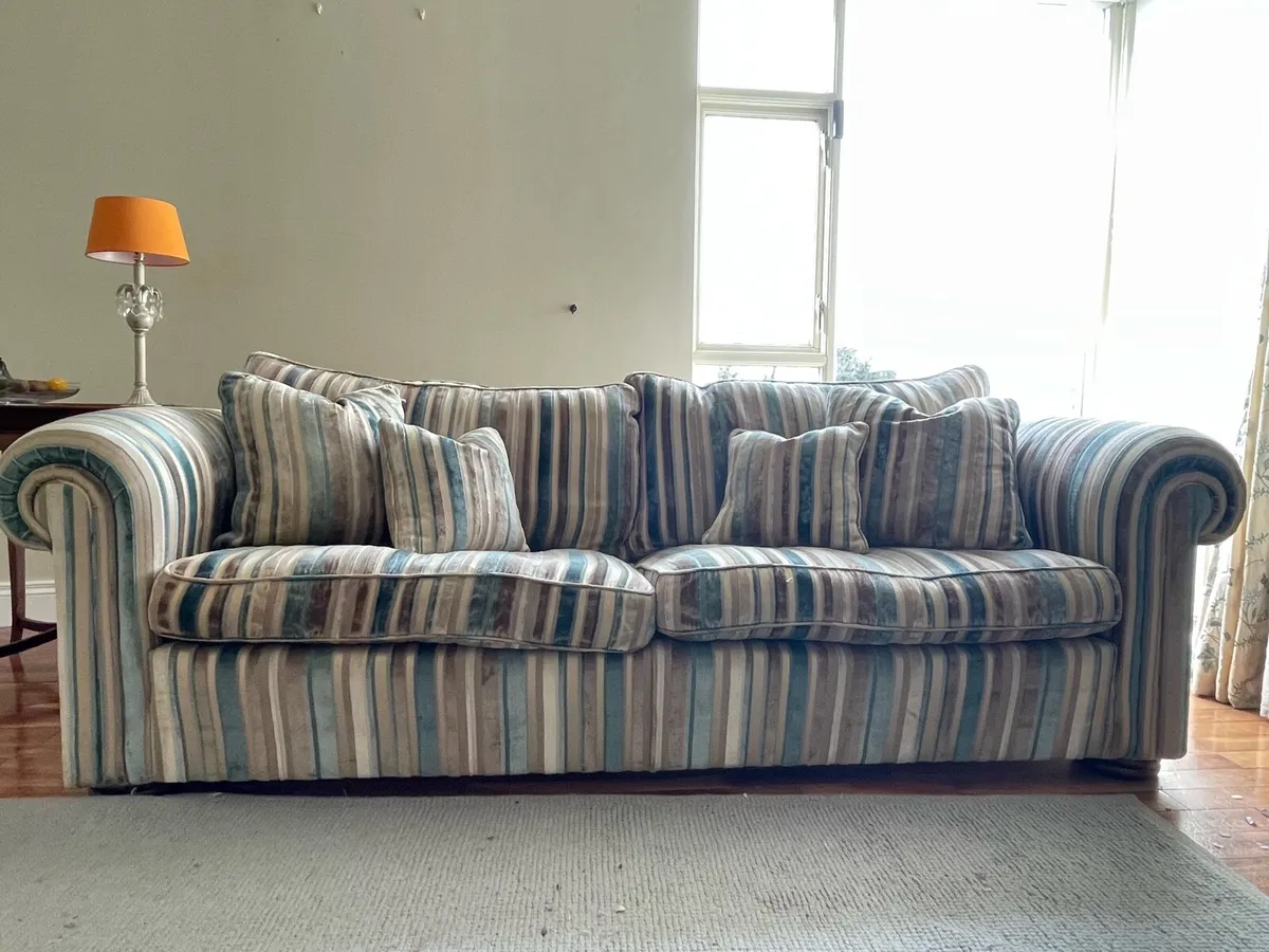 Duresta Waldorf 3 seater Sofa, Velvet Stripe - Image 2