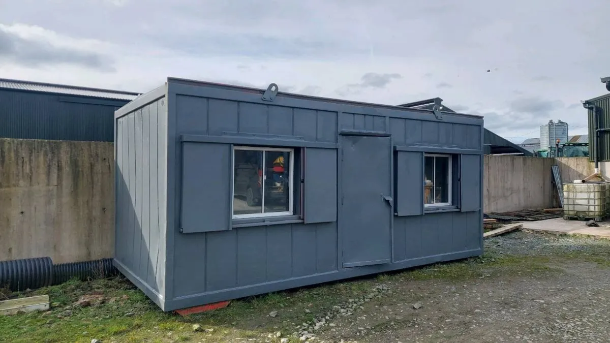 Anti-vandal cabin - Image 2