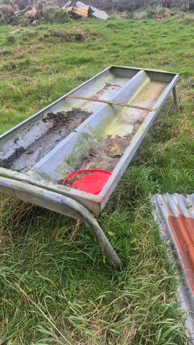 Cattle trough - Image 1