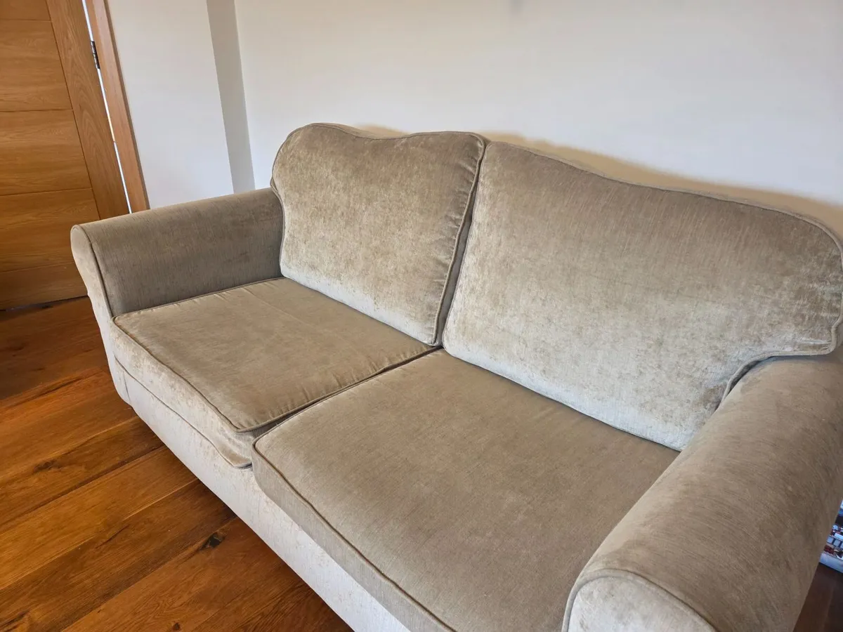 3 seater and 4 seater couch/reduced!!! - Image 2
