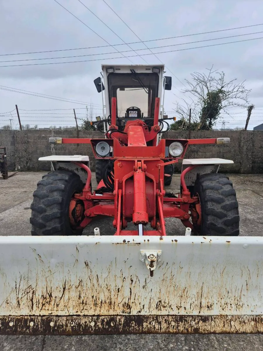 Road graders sale or Hire - Image 4