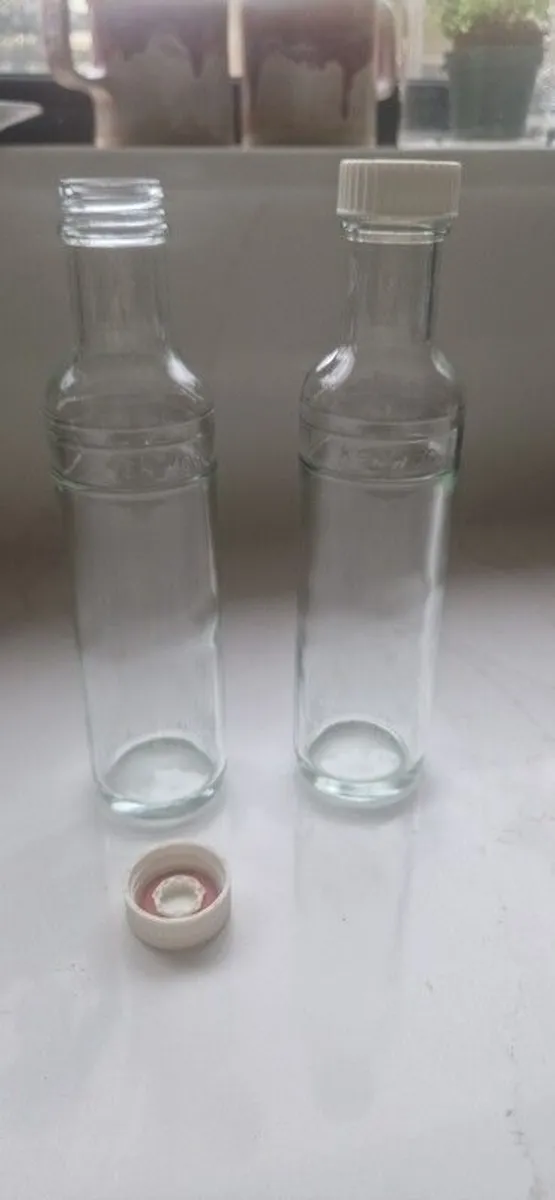 2 Kenwood Cascade (Soda Stream) 1980s bottles and lids - Image 1
