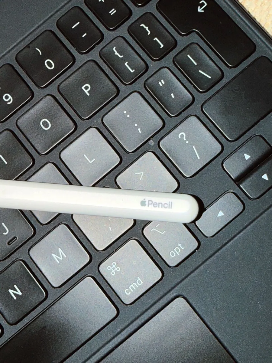 iPad Pro 11” 1TB Bundle (Keyboard + Pencil) - Image 4