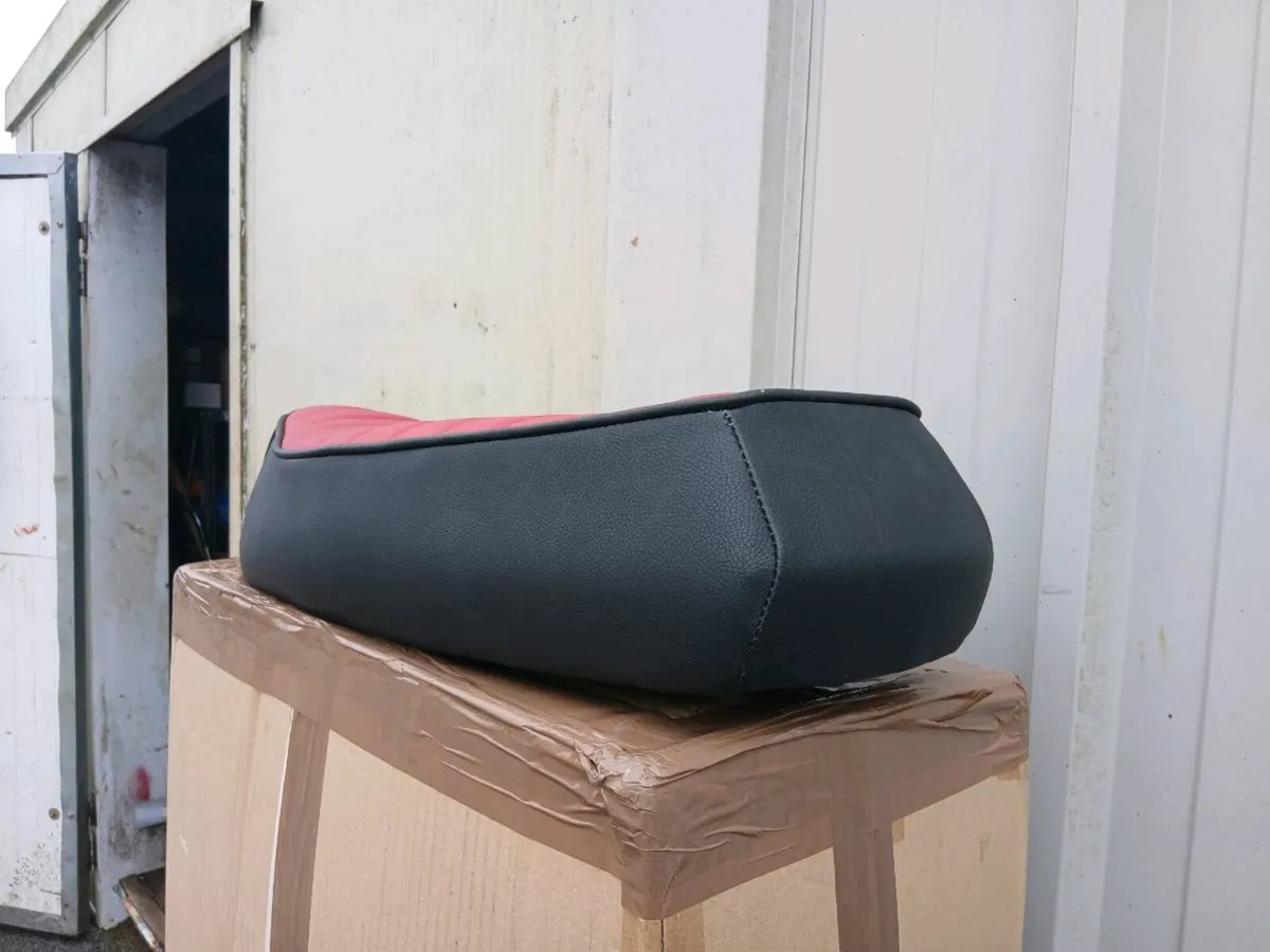 HONDA C90 CUB SEAT. - Image 3