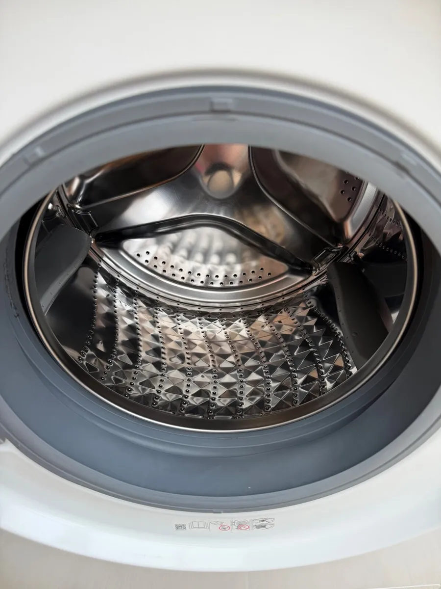Samsung EcoBubble 8kg  Washing machine - Image 3