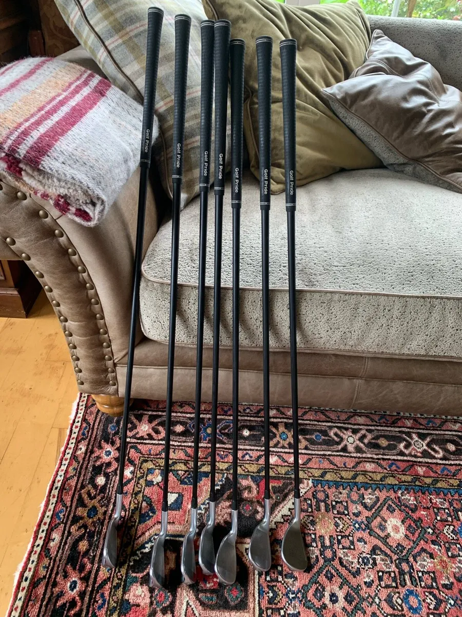 Ping g700 irons - Image 4