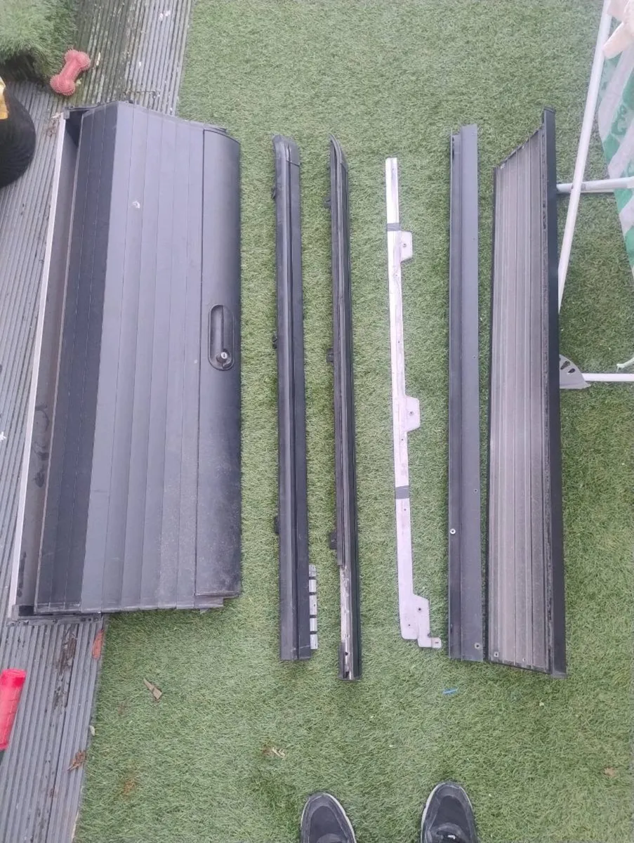 Mitsubishi L200 mountain top roller - Image 3