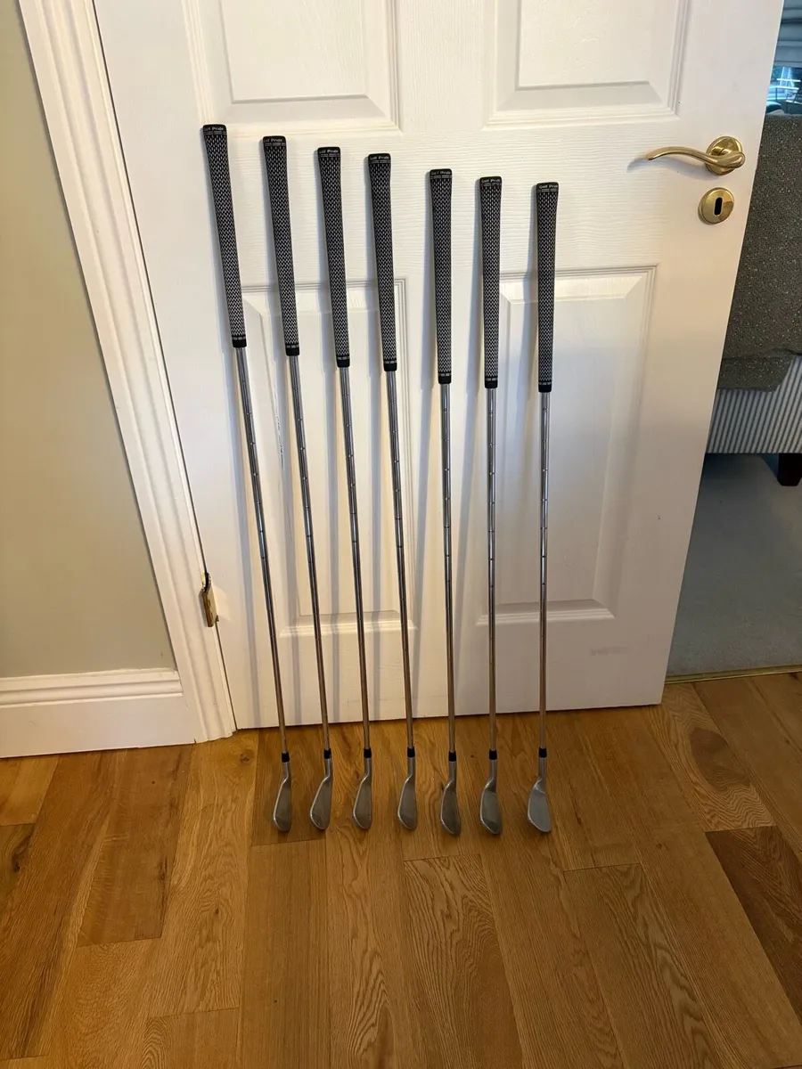 Titleist T100 Irons - Image 1