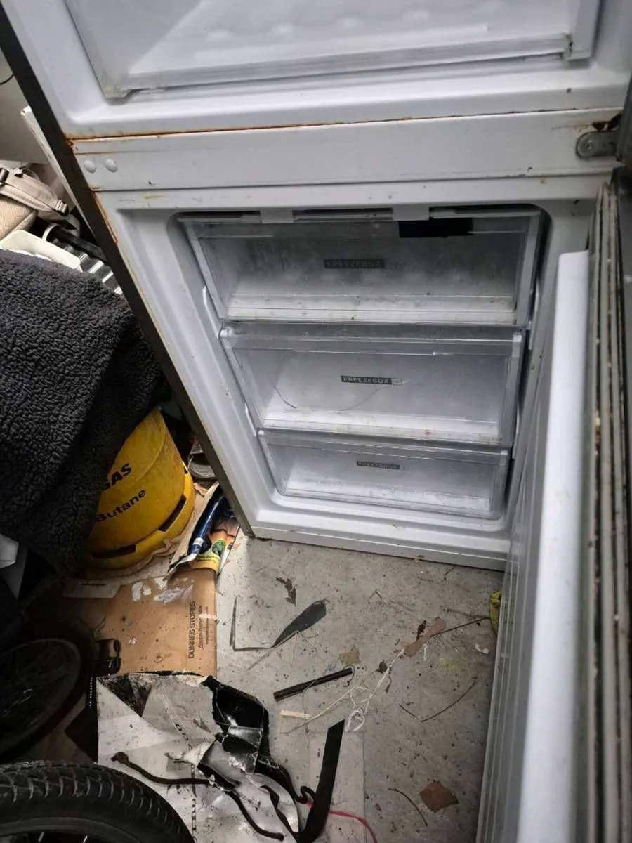 Fridge freezer - Image 3