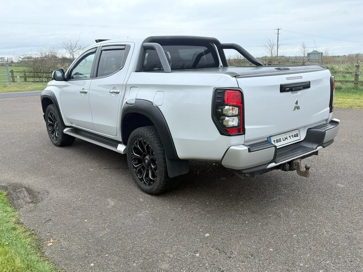 2019 Mitsubishi L200 Barbarian Low mileage - Image 3