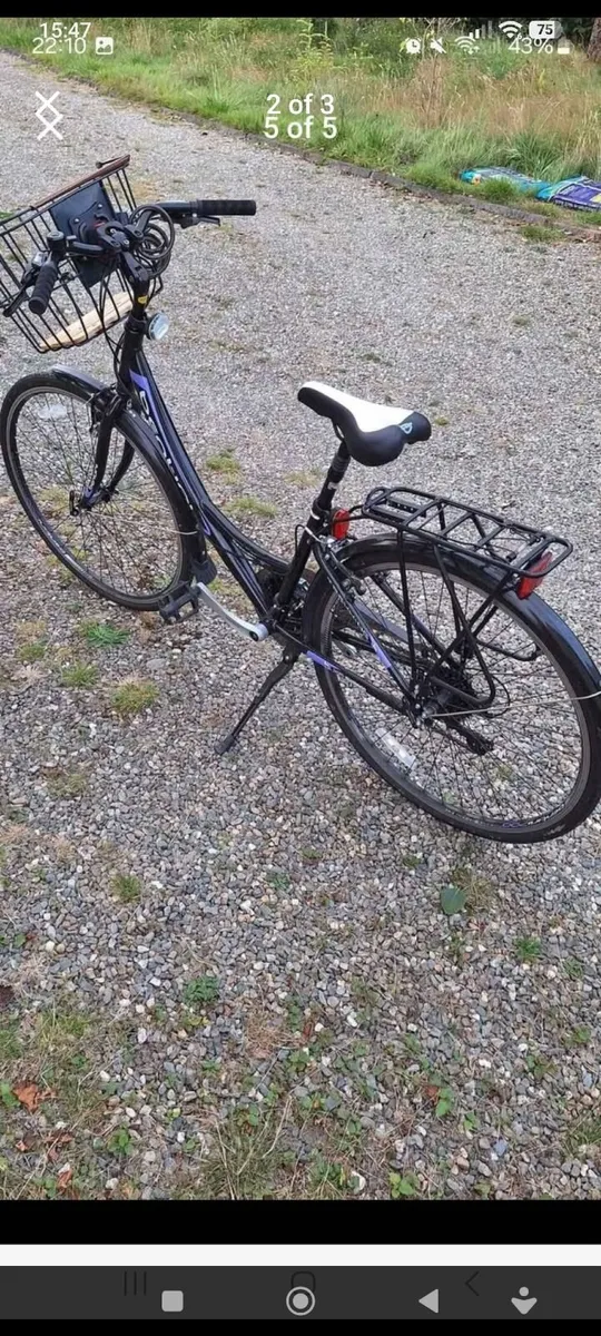 Ladies bicycle - Image 1