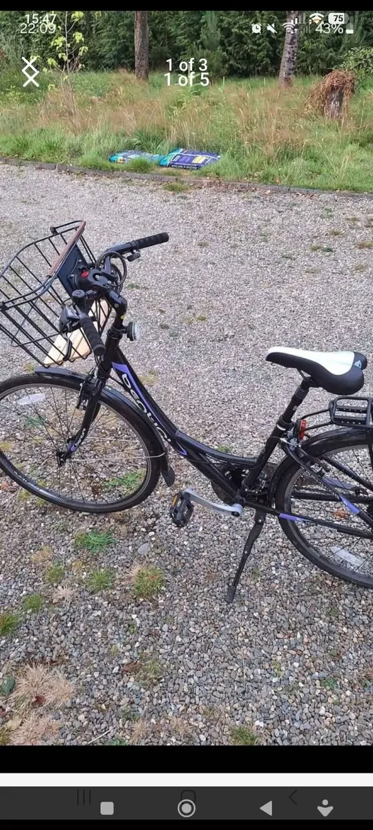 Ladies bicycle - Image 3